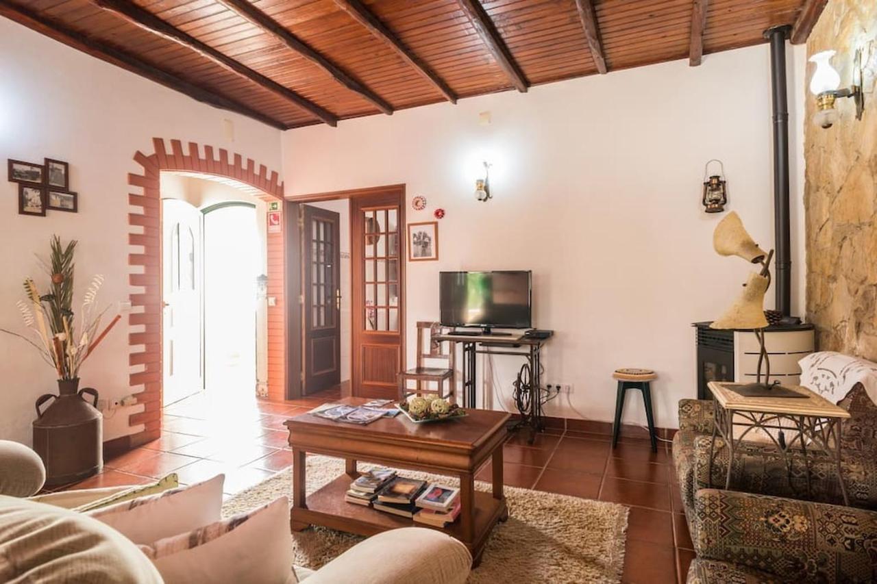 Rustic House In The Natural Park Holiday home *